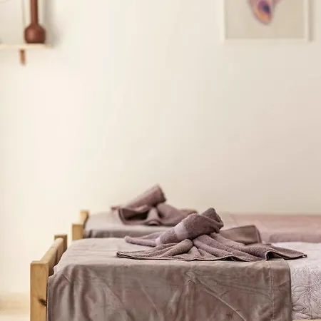 Tune Activity Guesthouse- Over 24's Penzion Ipsos