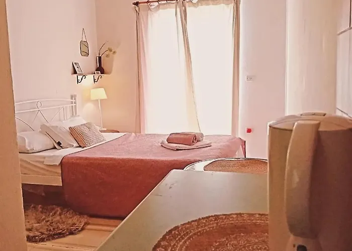 Гостевой дом Tune Activity Guesthouse- Over 24's