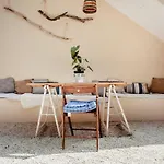 Tune Activity Guesthouse- Over 24's Pensjonat 3*