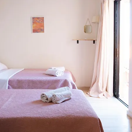 Tune Activity Guesthouse- Over 24's Guest house *